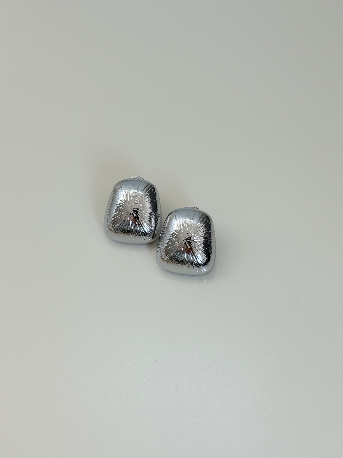 Les Boucles BEA argentées