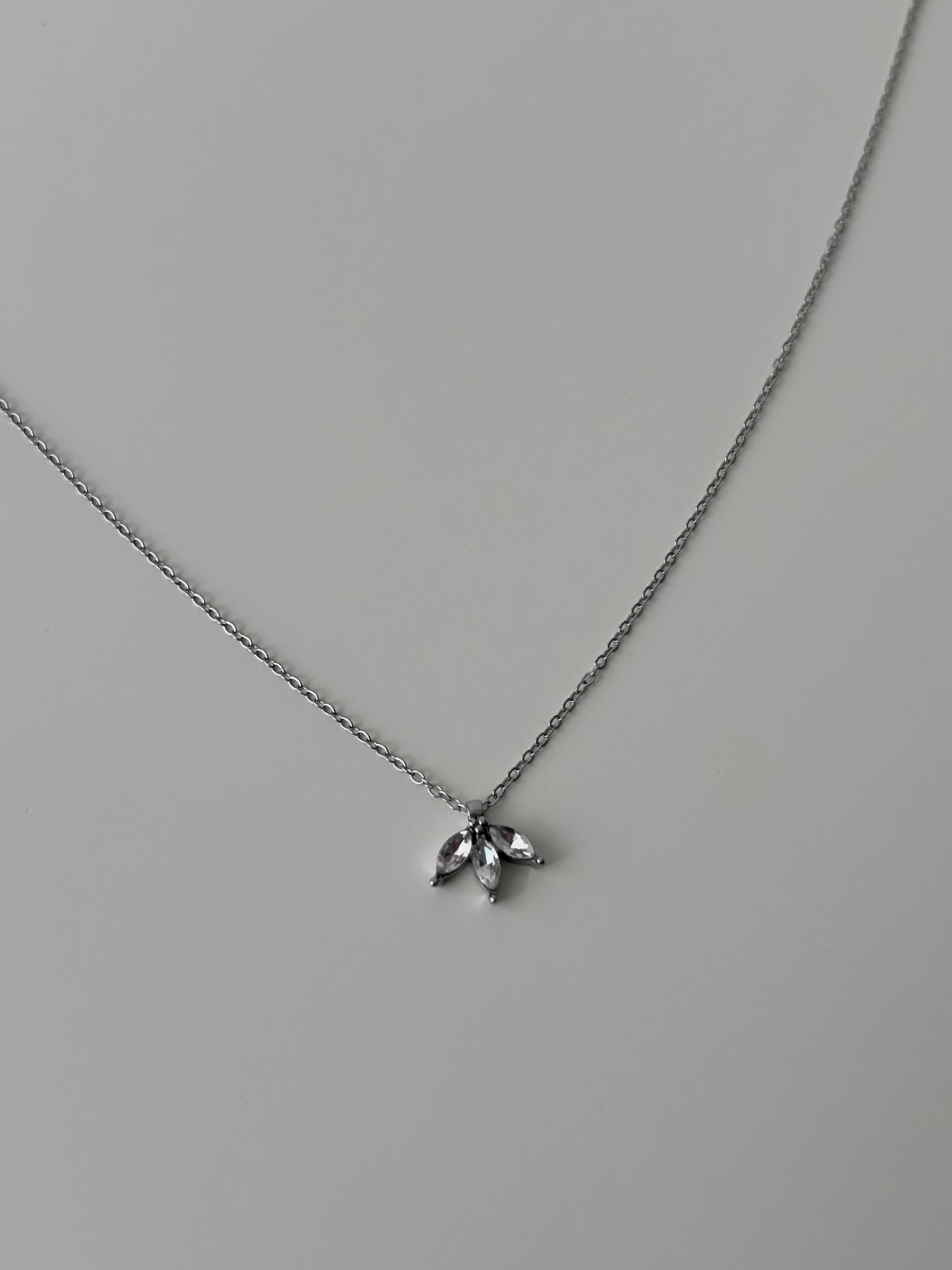 Le Collier Calista