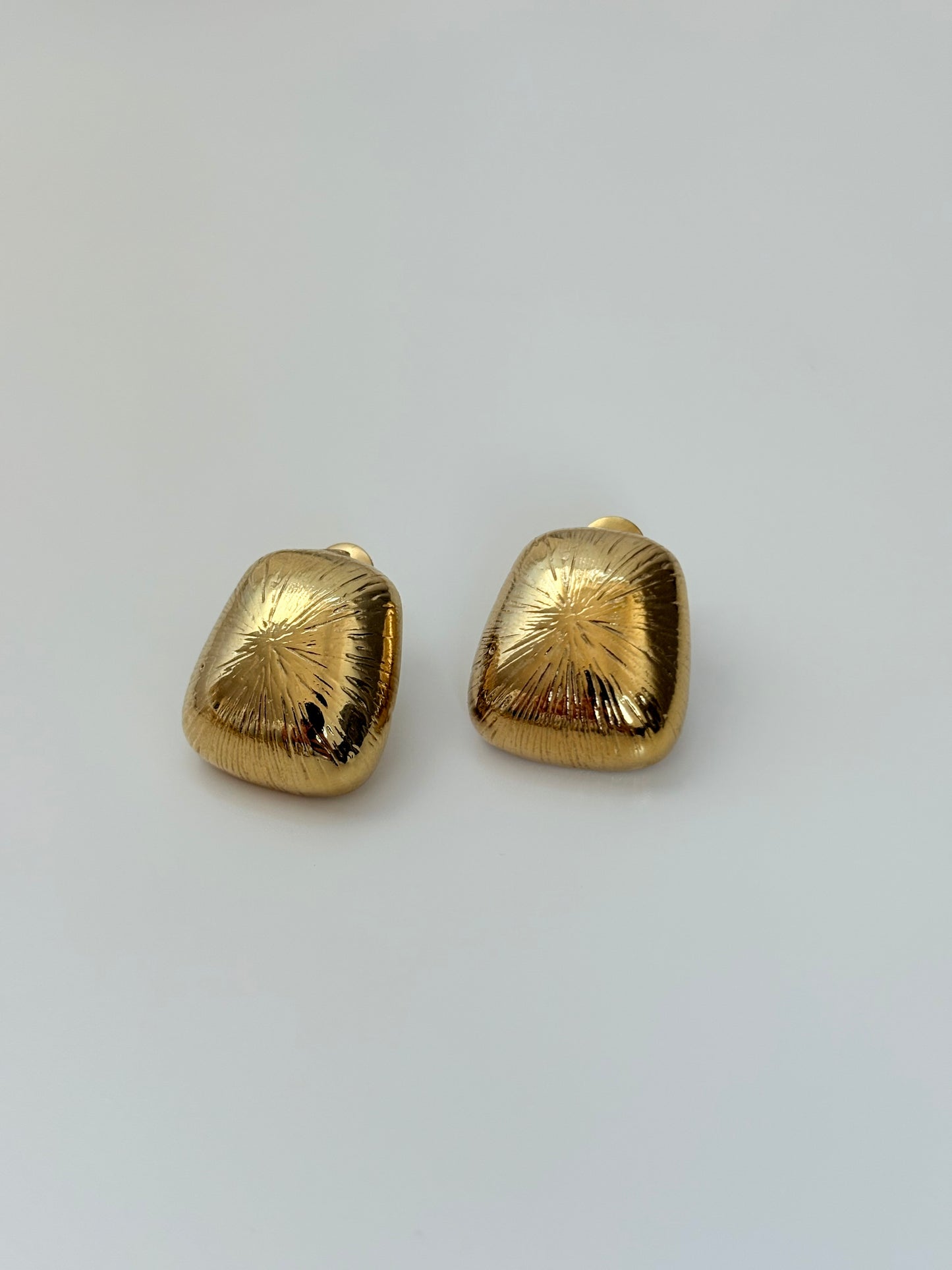 Les Boucles BEA dorées