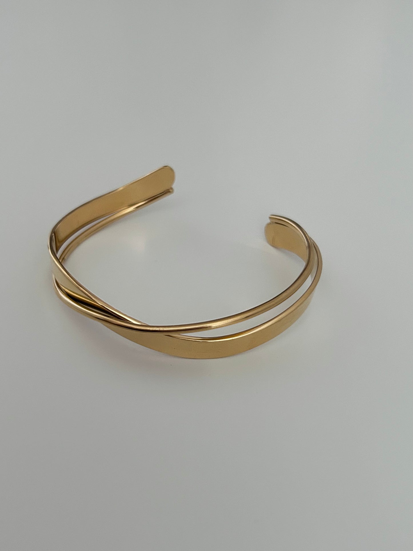 Maldo Bangle in Gold